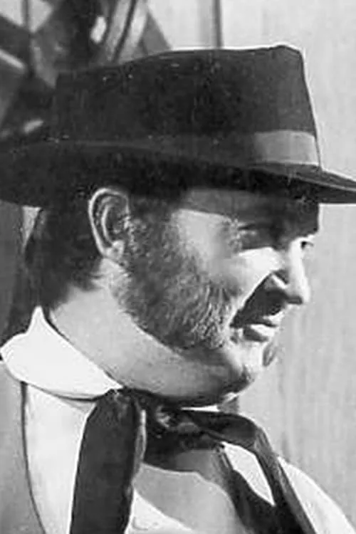 Gordon Richardson ha trabajado con Rex Sevenoaks en 1 ocasiones