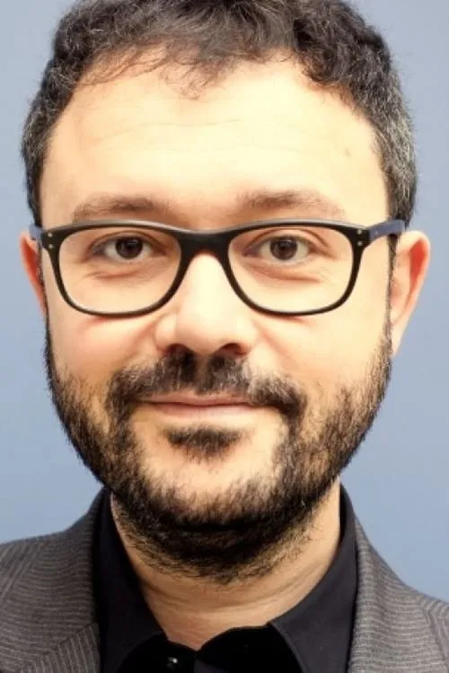 Riad Sattouf interpretando a Inspector Gonzales