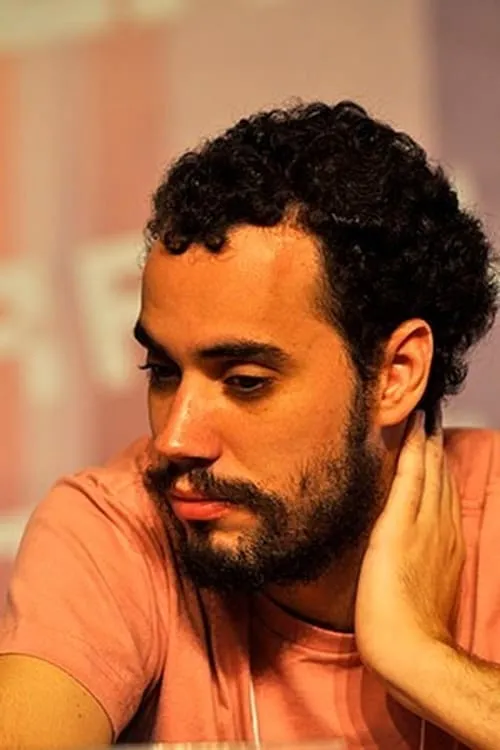 Ricardo Pretti interpretando a 