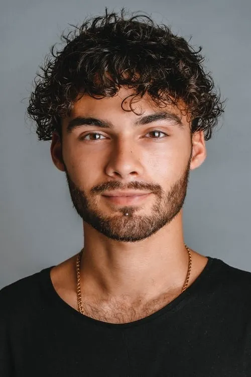 Ricardo Viegas — personaje: Guilherme Guilhas Pereira