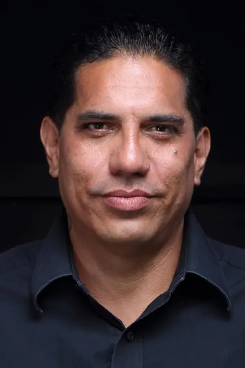 Richard Esteras interpretando a Quasimodo