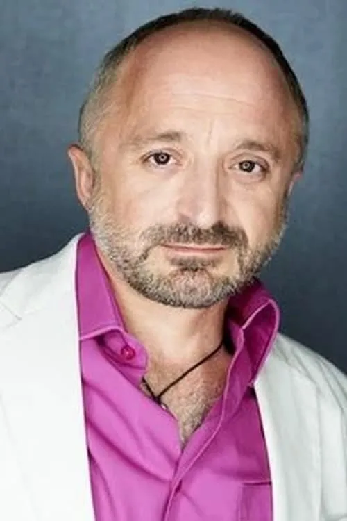 Richard Trapp ha trabajado con Richard Howland en 1 ocasiones