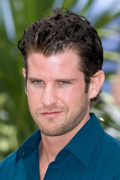 Richard Kelly interpretando a Self