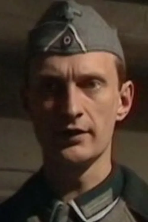 Reg Whitehead ha trabajado con Richard Kerley en 2 ocasiones