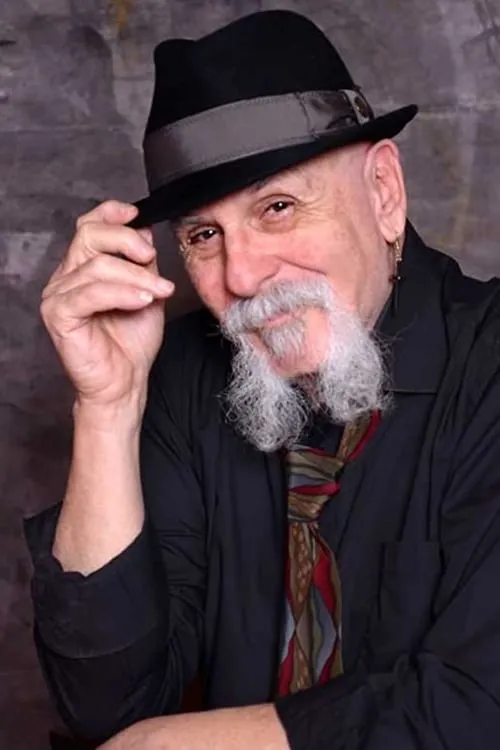 Richard Monda interpretando a Eddie (age 13)