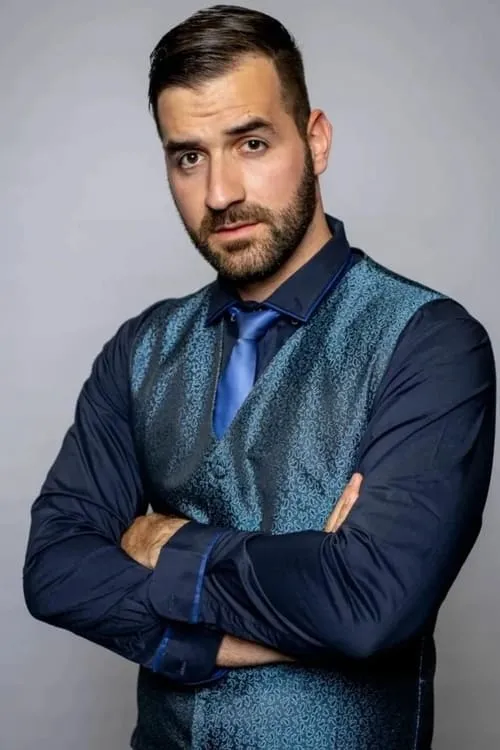 Richárd Szőke interpretando a Attila