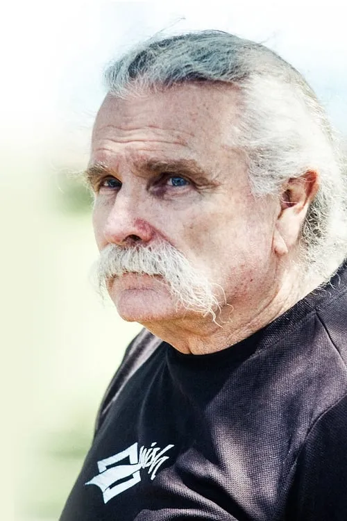 Aaron Hadlow ha trabajado con Rick Naish en 1 ocasiones