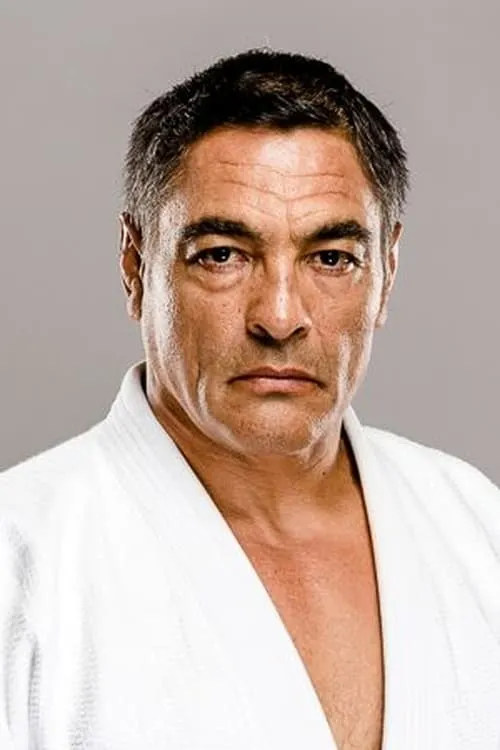 Carlos A. Gonzalez ha trabajado con Rickson Gracie en 1 ocasiones