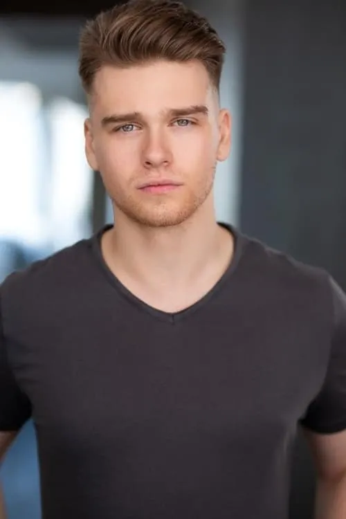 Juliette Hawk ha trabajado con Riley Ellis-Buckle en 1 ocasiones