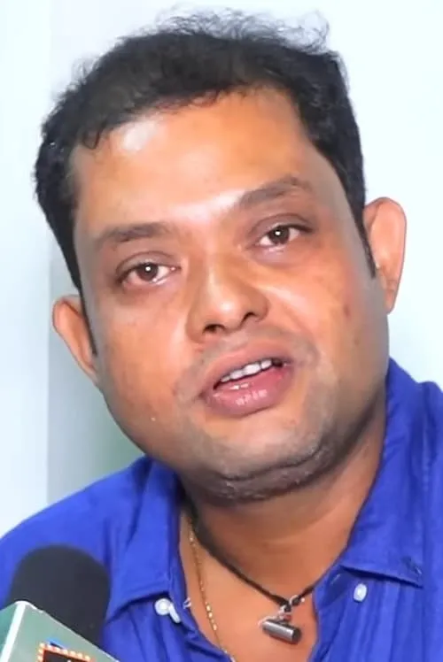 Rintu Dey interpretando a 