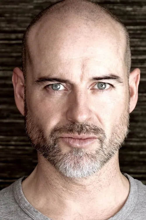 Bruce McGregor ha trabajado con Robert Beck en 1 ocasiones