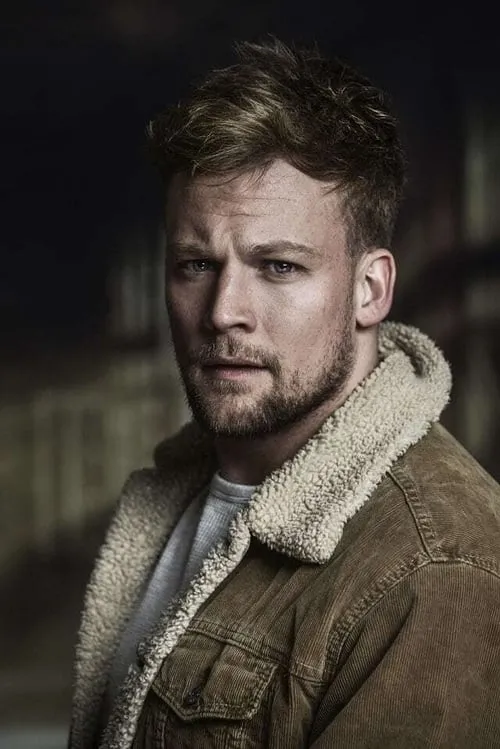 Robert Cormier interpretando a Shane