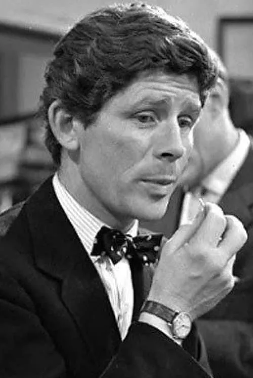 Verne Morgan ha trabajado con Robert Desmond en 1 ocasiones