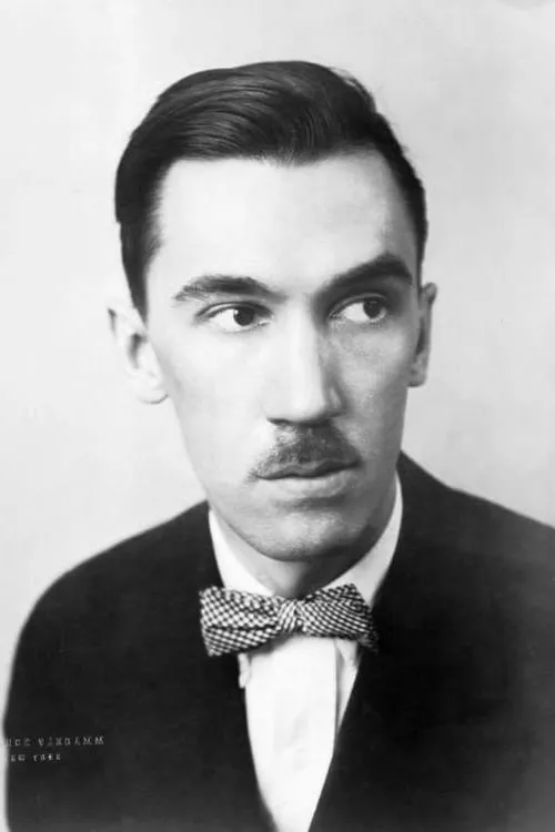 Franklin P. Adams ha trabajado con Robert E. Sherwood en 1 ocasiones