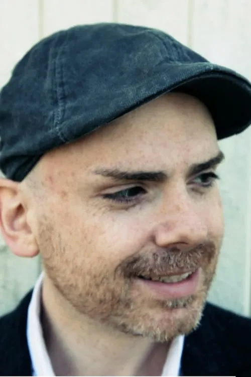 Robert Florence interpretando a Self