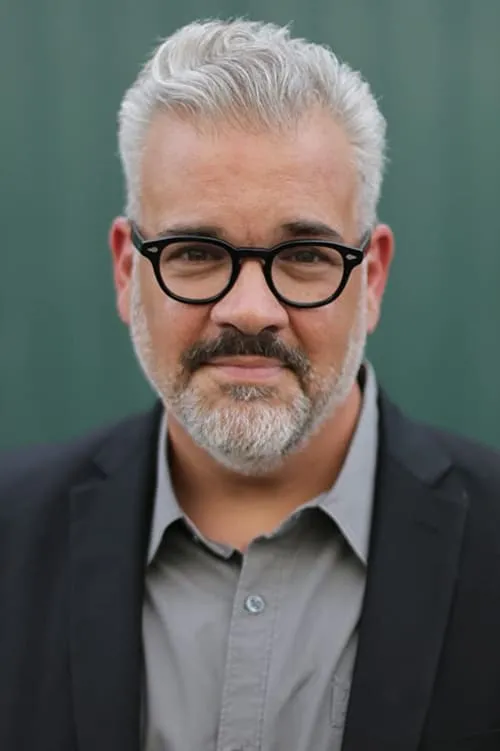 Martin Bats Bradford ha trabajado con Robert Larriviere en 3 ocasiones