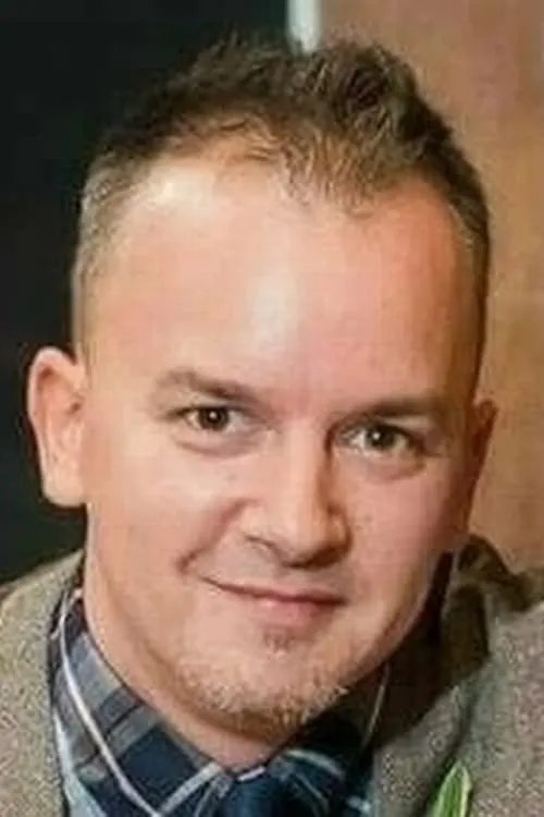 Jared Rushton ha trabajado con Robert Oliveri en 2 ocasiones