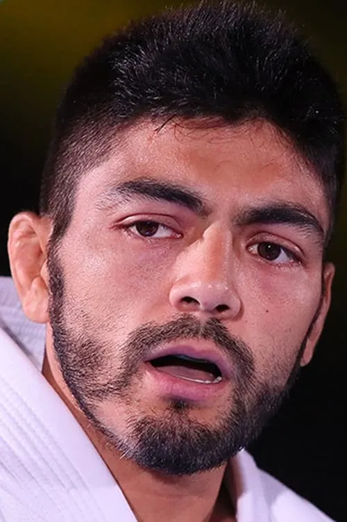 Hiromasa Ougikubo ha trabajado con Roberto de Souza en 1 ocasiones