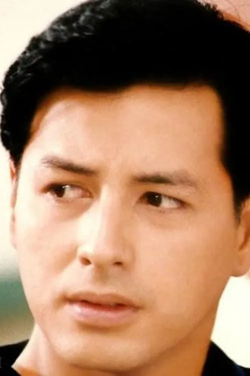 Robin Da Roza interpretando a Raffy