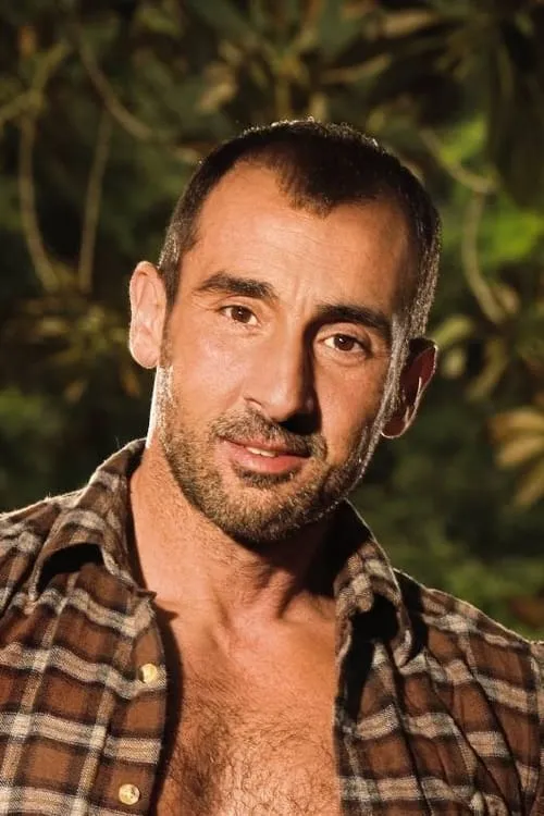 Rocco Vitali interpretando a 