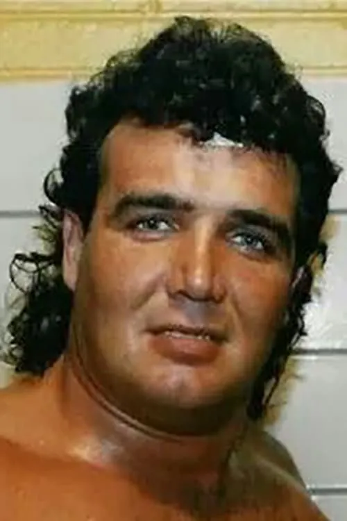 Rod Wilsford interpretando a Johnny Rich