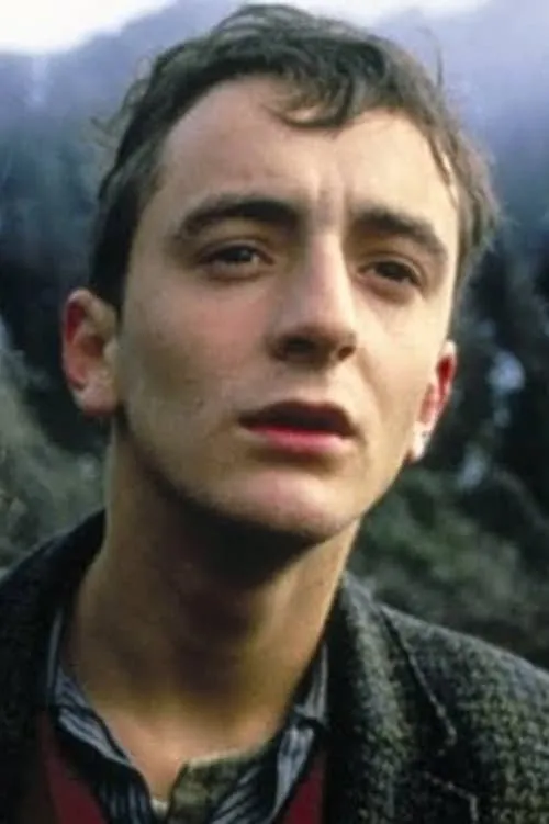 Rod Zuanic interpretando a Steve Carson