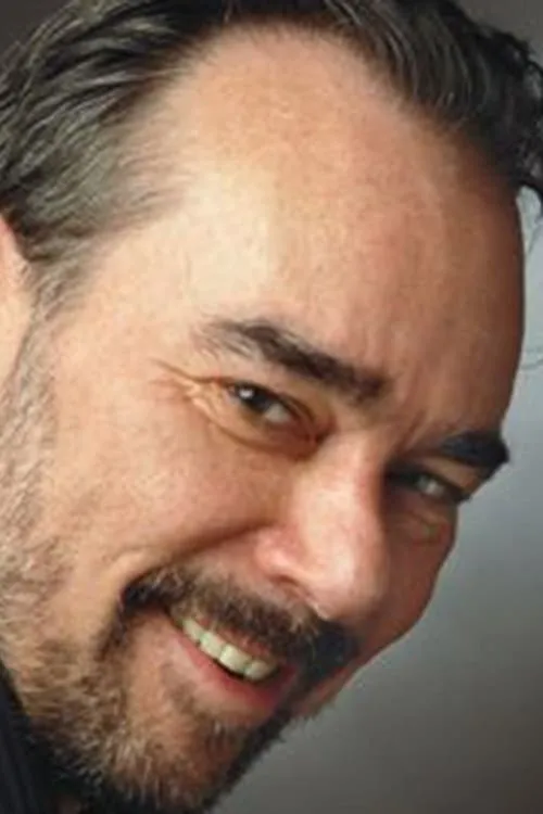 Jonathan Summers ha trabajado con Roderick Earle en 2 ocasiones