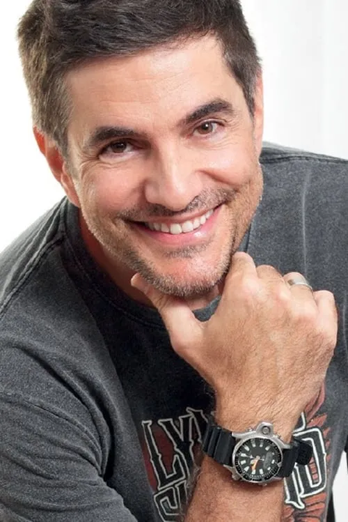 Rodrigo Veronese — personaje: Márcio Velle