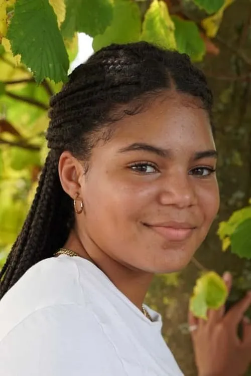 Roëlla Apinsa — personaje: Venny