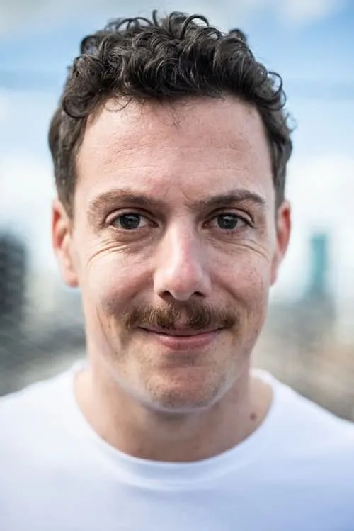 Sophie Roeder ha trabajado con Roger Bonjour en 1 ocasiones