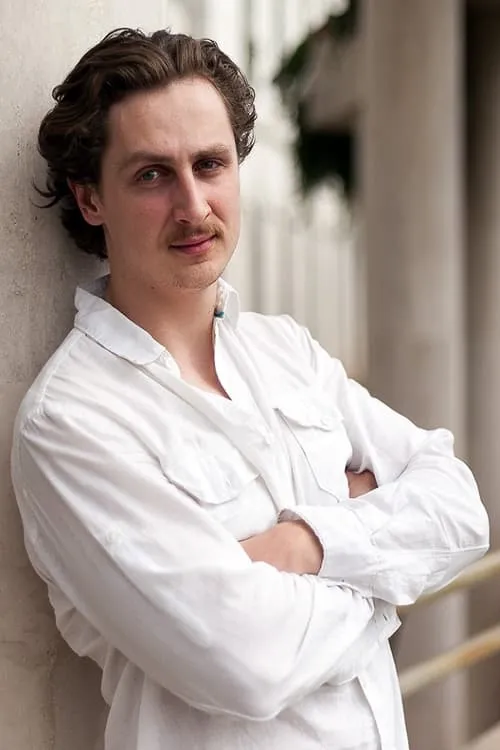 Sára Mosolygó ha trabajado con Roland Bordás en 1 ocasiones