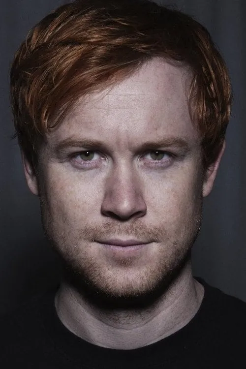 Rolf Kristian Larsen interpretando a Photographer