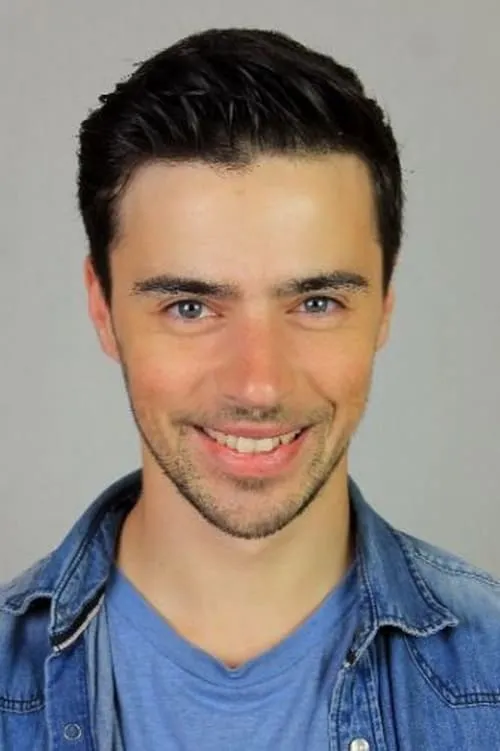 Roman Vogdt interpretando a War Boy