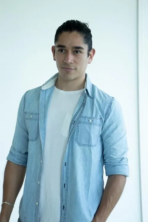 Andrew Burdette ha trabajado con Romeo Sanchez en 1 ocasiones