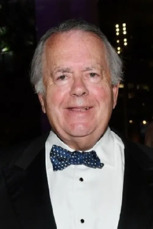 Ronald Ulrich interpretando a Rev. Alex St. John