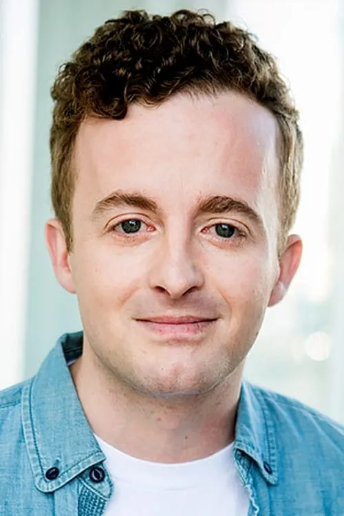 Rory Keane interpretando a Robert