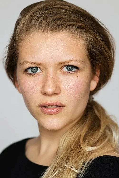 Indra Ové ha trabajado con Rosa Coduri en 1 ocasiones