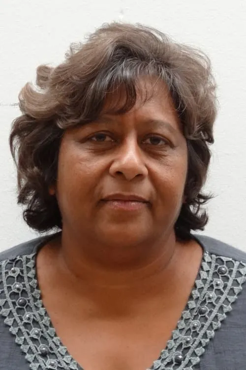 Luis Costa ha trabajado con Rosemine Safy-Borget en 1 ocasiones