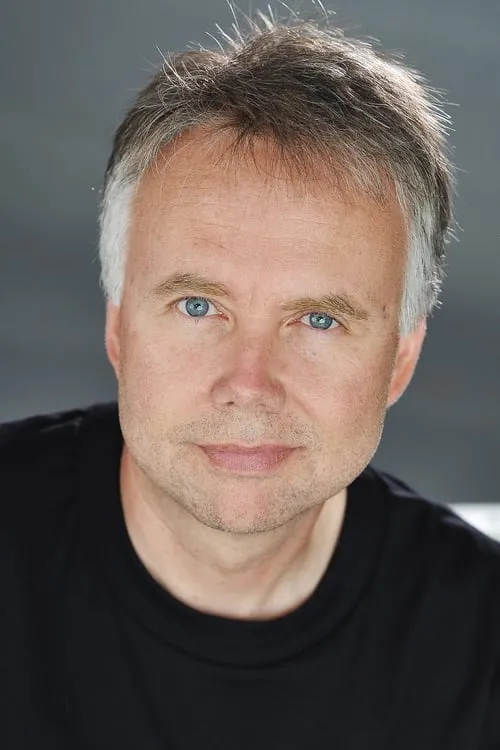 Alexandra Mihill ha trabajado con Ross Munro en 1 ocasiones