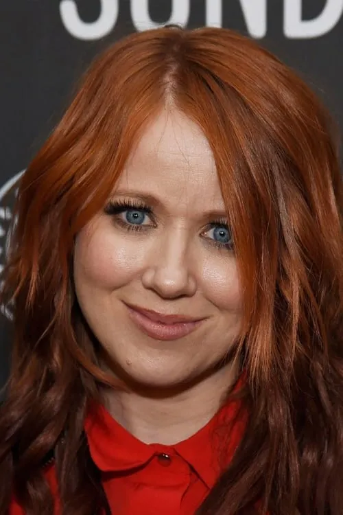 Roxanne Benjamin interpretando a Claire