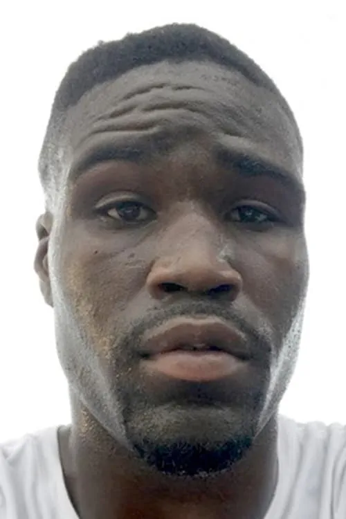 Tsendbaatar Erdenebat ha trabajado con Rufino Lewis en 1 ocasiones