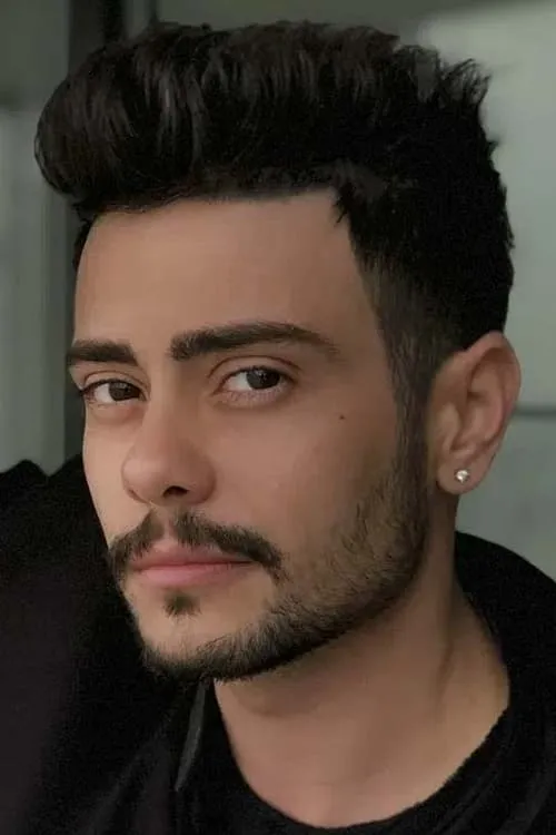 Öykü Karayel ha trabajado con Rüzgar Erkoçlar en 1 ocasiones