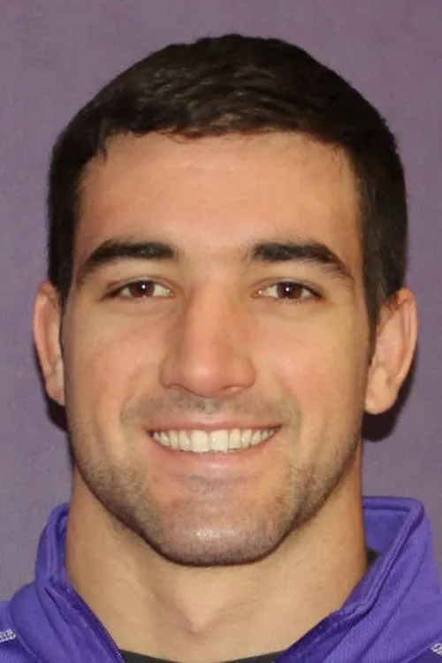 Ryan Loder en su biografía y filmografía