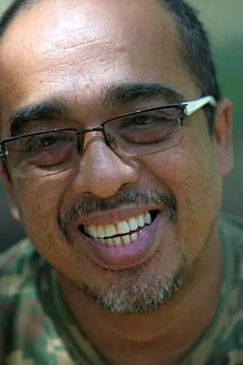 Sabri Yunus interpretando a Mahmat