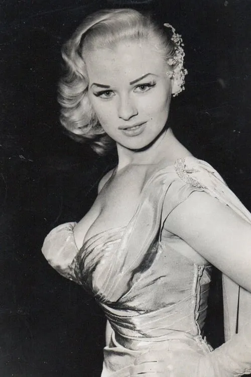 Nancy Dow ha trabajado con Sabrina en 1 ocasiones