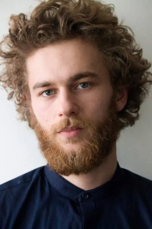 Sadwyn Brophy interpretando a Jeremy