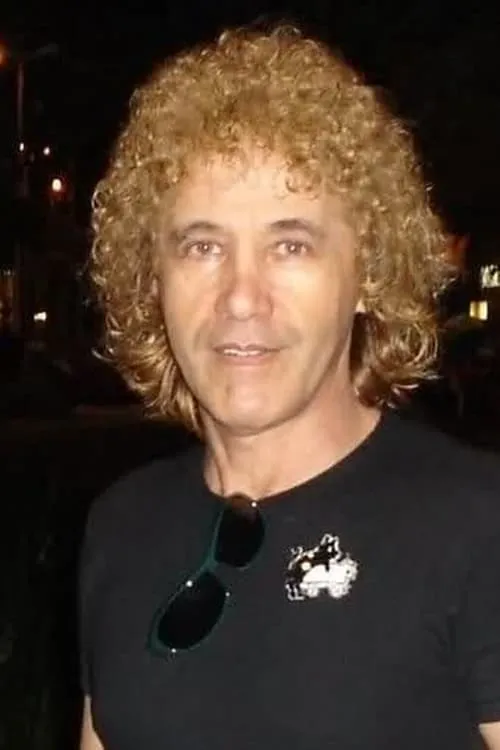 Sady Baby interpretando a