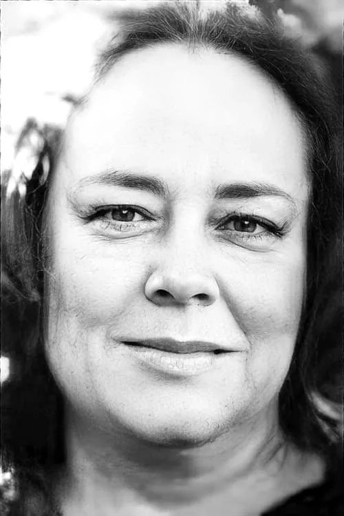 Sage Allen interpretando a Martha (archive footage)