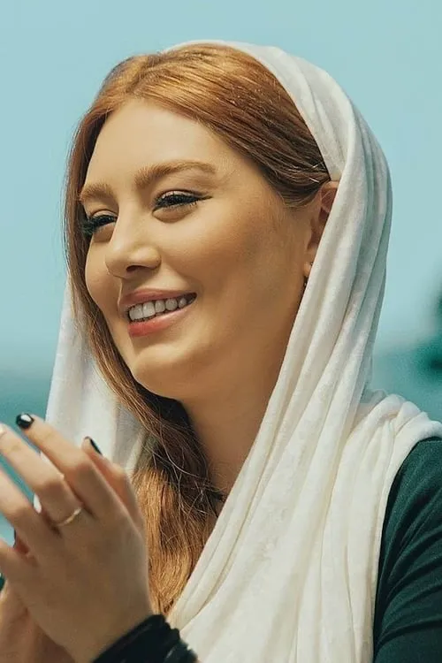 ????? ?????????? ha trabajado con Sahar Ghoreyshi en 1 ocasiones