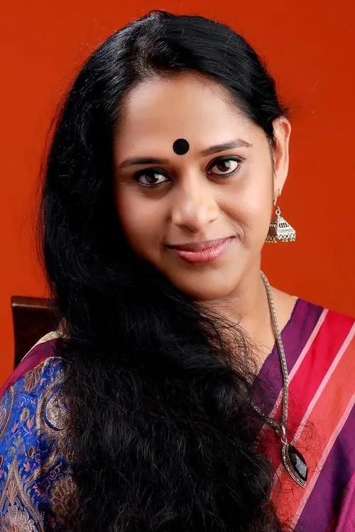 Sajitha Madathil interpretando a Kurathi Kunjooli